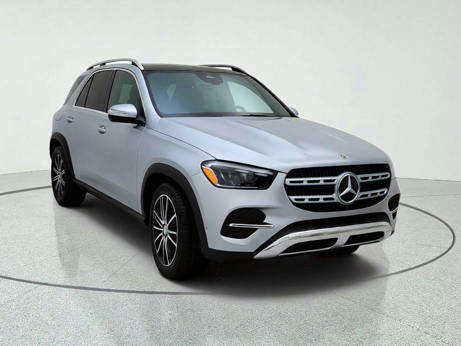 Used 2026 Mercedes-Benz GLE 350 4MATIC image 4