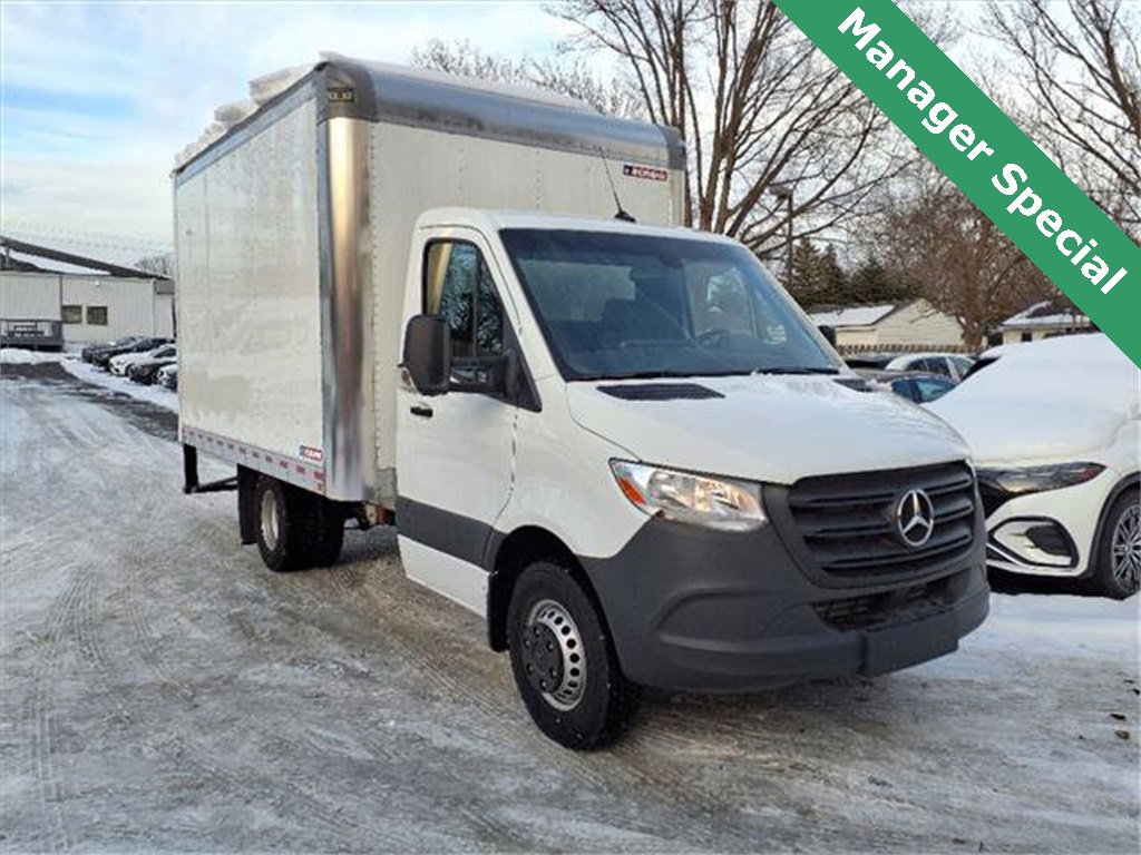 Used 2023 Mercedes-Benz Sprinter 3500 image 12