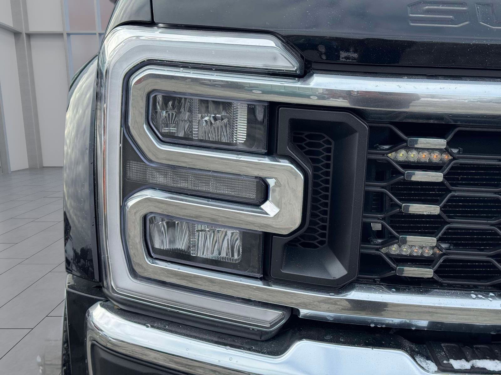 Used 2023 Ford F450 King Ranch w/ Chrome Package image 7