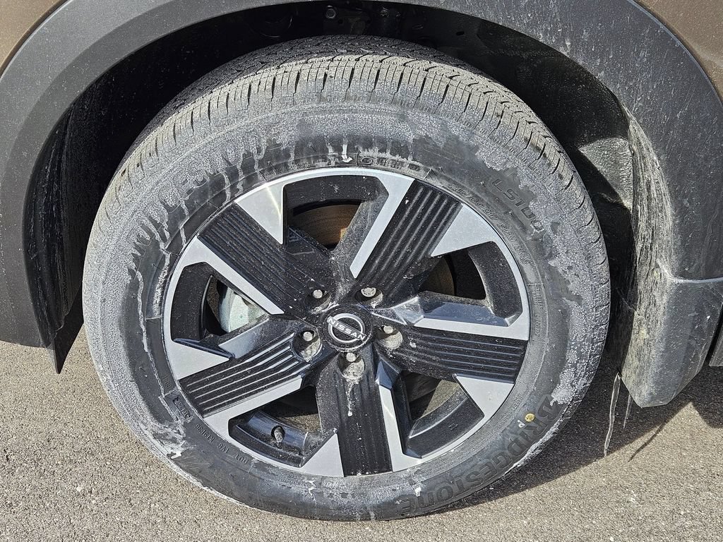 New 2026 Nissan Kicks SV w/ SV Premium Package AWD/4WD image 10