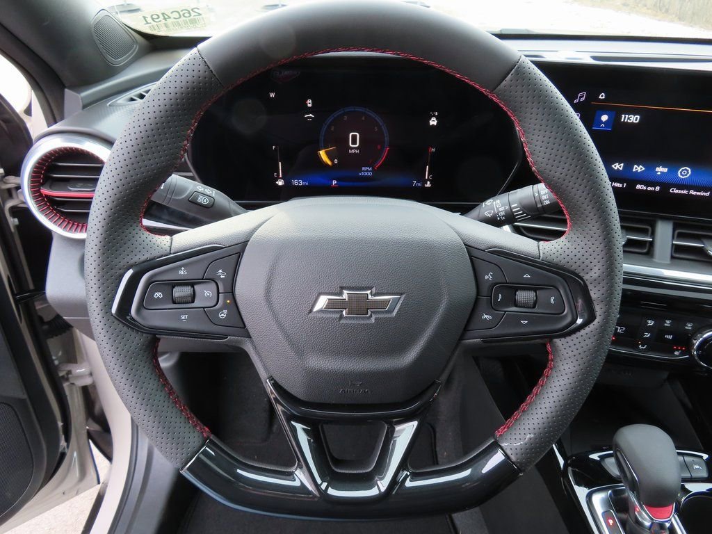 New 2026 Chevrolet Trax RS w/ Sunroof Package image 4