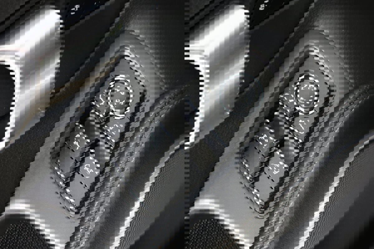 Used 2013 Porsche 911 Carrera 4S image 19