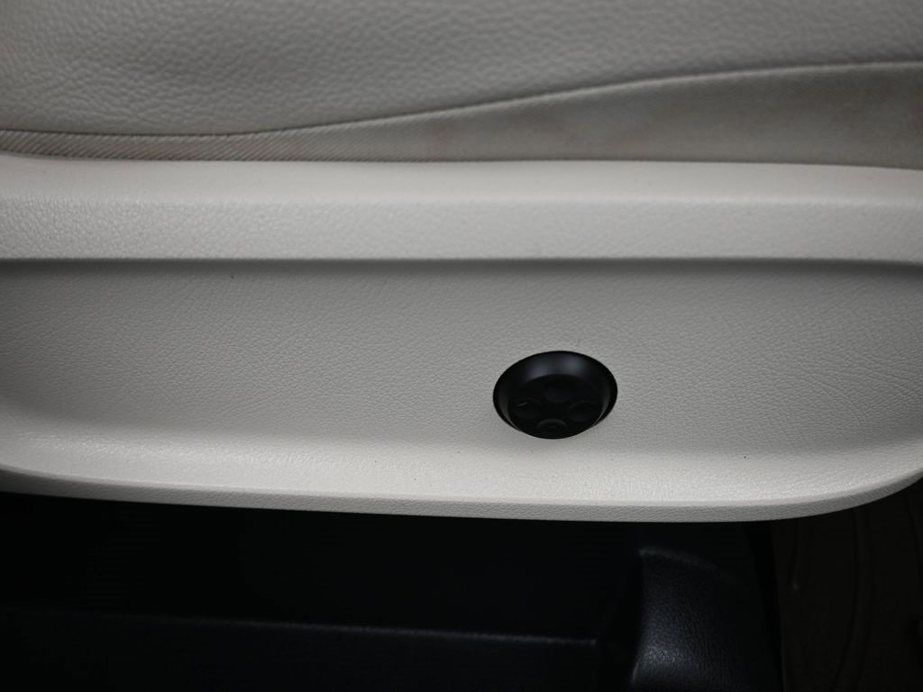 Used 2021 Mercedes-Benz GLA 250 4MATIC image 42