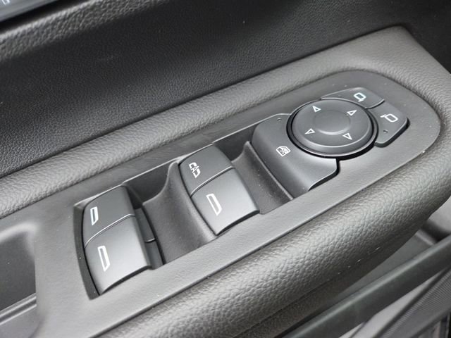 Used 2022 GMC Terrain SLE w/ Driver Convenience Package image 9