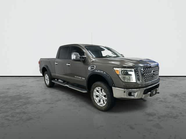 Used 2016 Nissan Titan SL AWD/4WD image 5