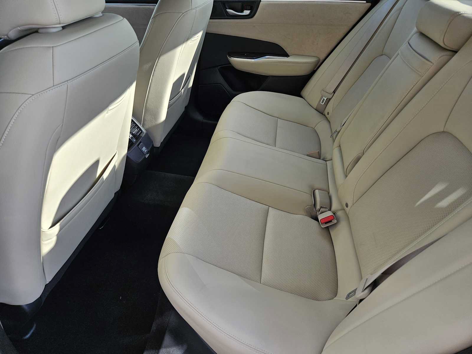 Certified 2018 Honda Clarity Touring image 30
