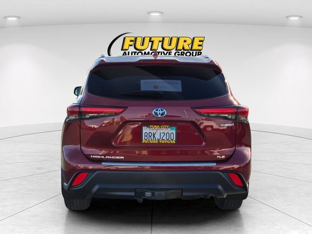 Certified 2020 Toyota Highlander XLE AWD/4WD image 6