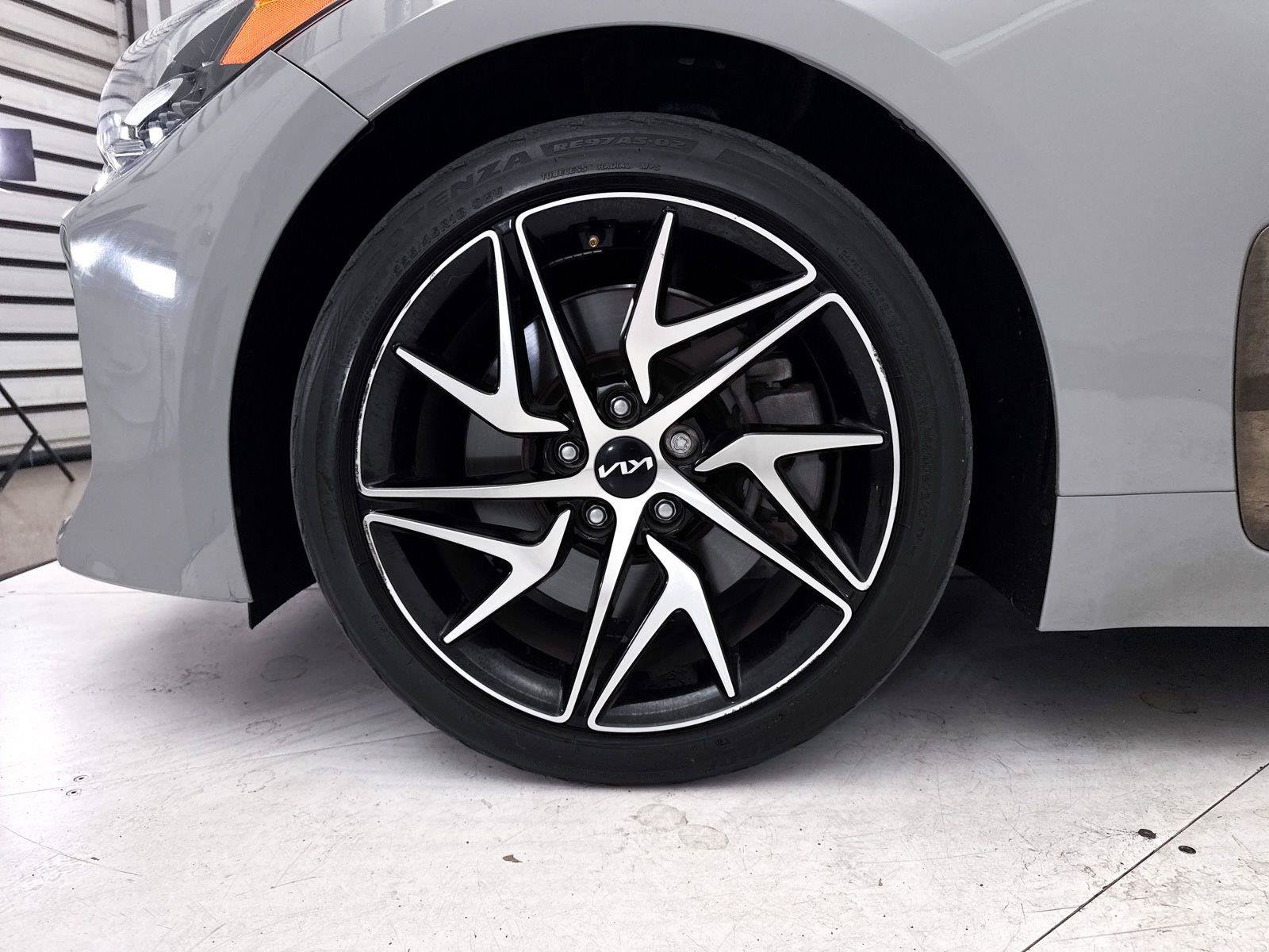 Used 2022 Kia Stinger GT-Line w/ Sun & Sound Package AWD/4WD image 17