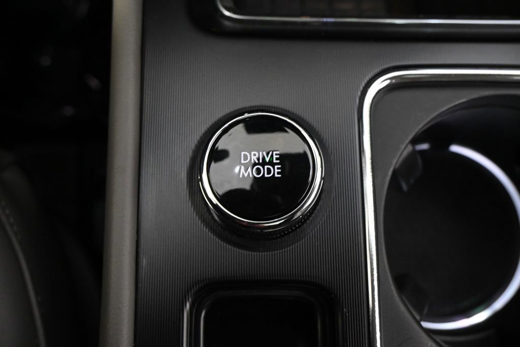 New 2025 Lincoln Corsair Reserve w/ Jet Appearance Package image 33