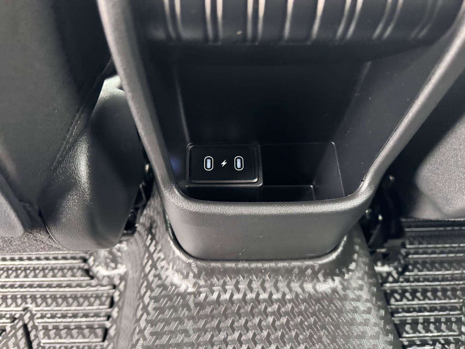 Used 2024 Hyundai Kona SEL w/ Convenience Package image 19