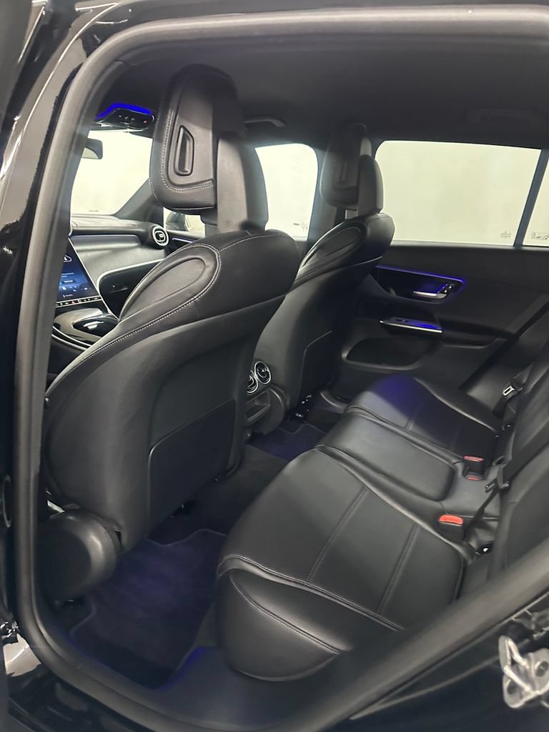 Used 2025 Mercedes-Benz GLC 350e 4MATIC image 24