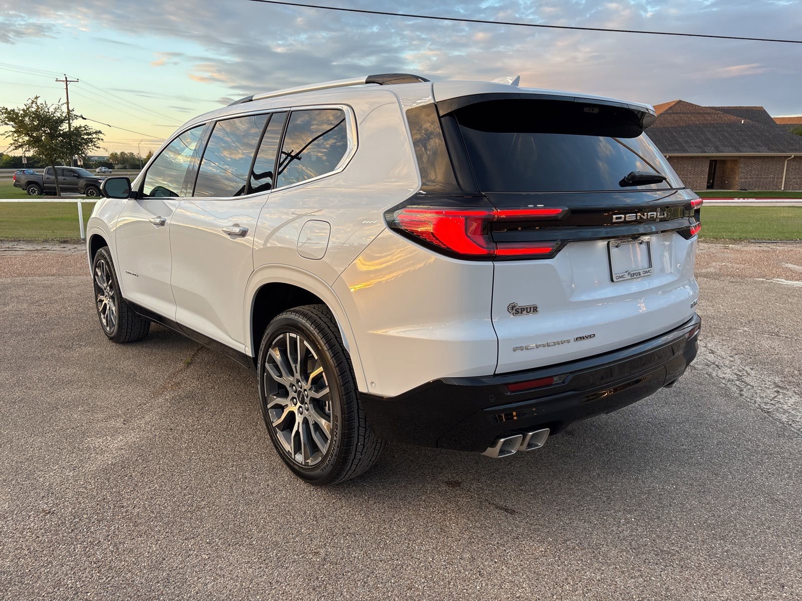 New 2026 GMC Acadia Denali Ultimate image 4