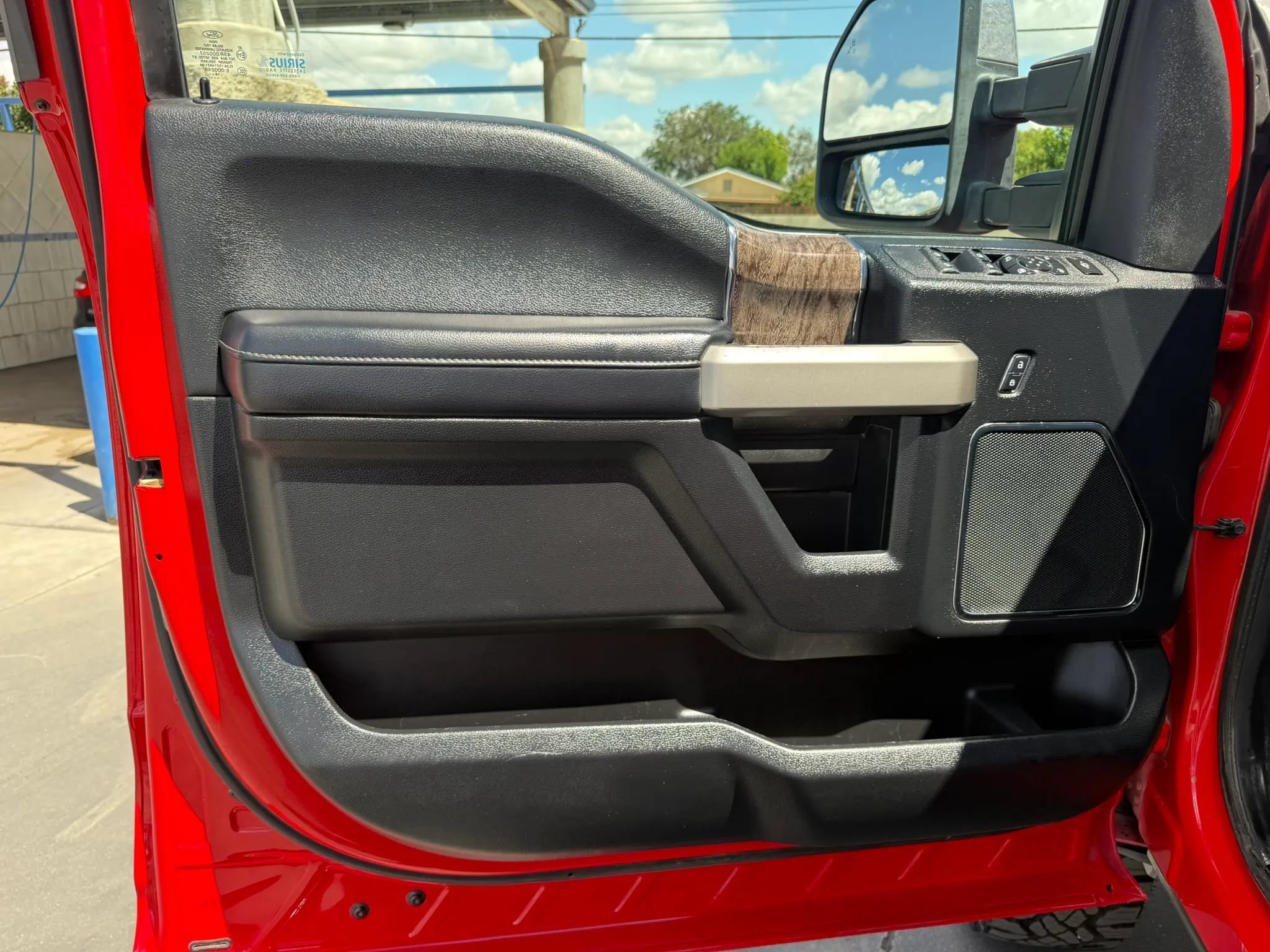 Used 2017 Ford F250 Lariat w/ Chrome Package AWD/4WD image 21