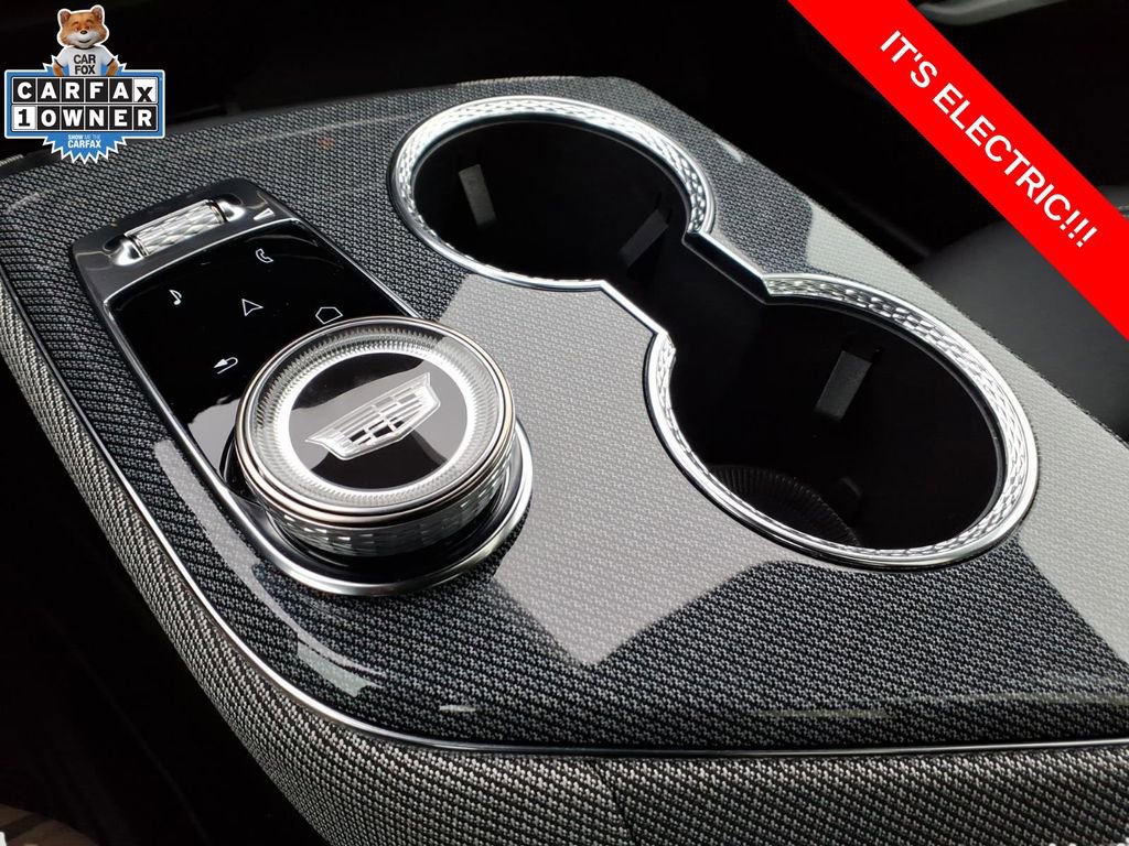Used 2025 Cadillac Optiq Sport 1 image 25