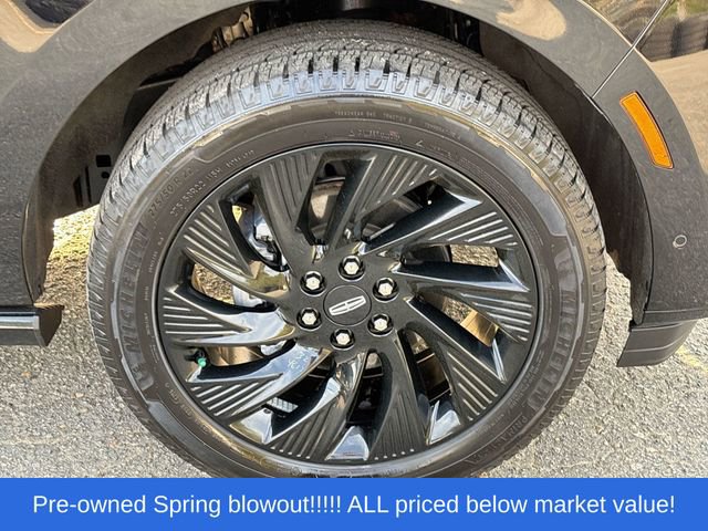 Used 2025 Lincoln Navigator Reserve w/ Jet Appearance Package AWD/4WD image 12