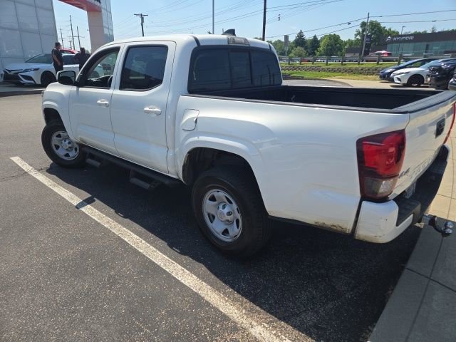 Used 2022 Toyota Tacoma SR AWD/4WD image 9