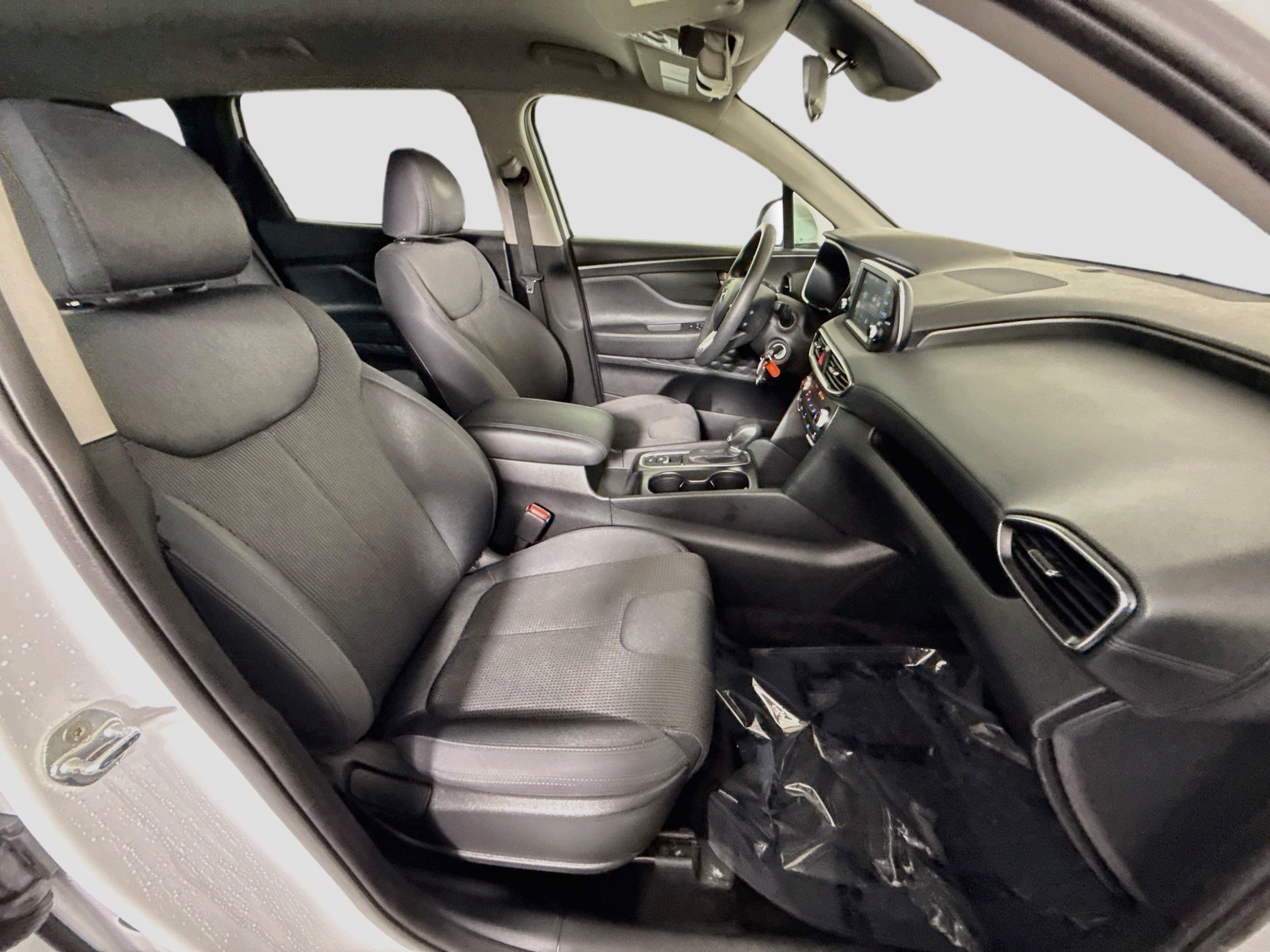Used 2020 Hyundai Santa Fe SE FWD image 28