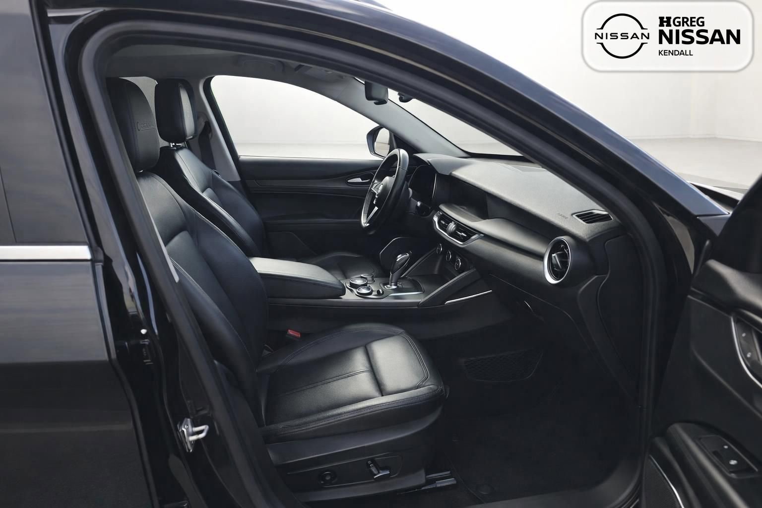 Used 2019 Alfa Romeo Stelvio AWD image 10