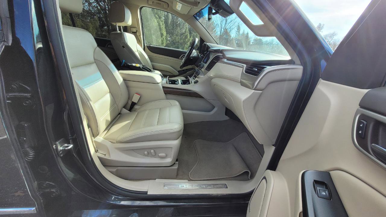 Used 2019 GMC Yukon XL Denali image 17