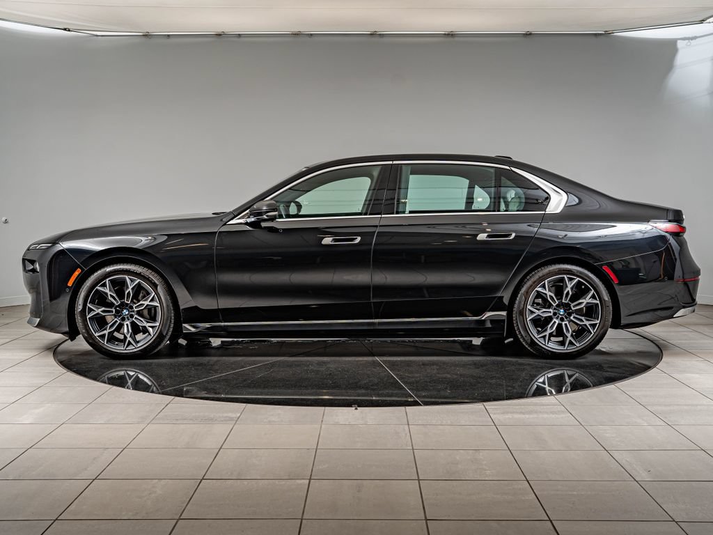 Used 2024 BMW i7 eDrive50 RWD image 8