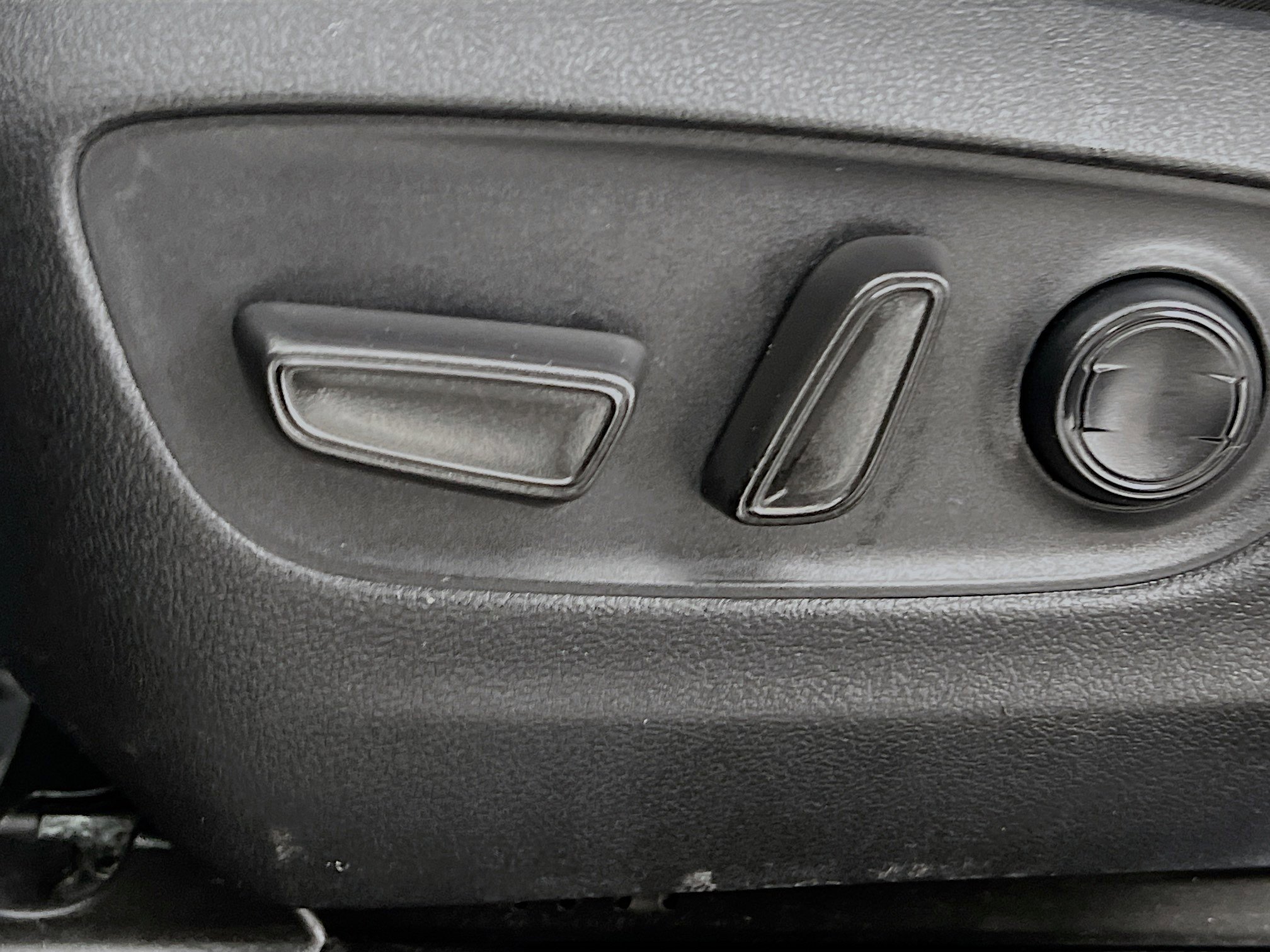 Used 2024 Toyota RAV4 XLE image 16