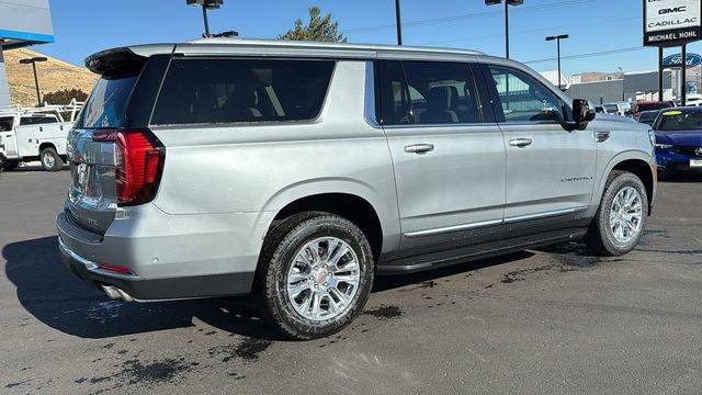 New 2026 GMC Yukon XL Denali w/ LPO, Illumination Package image 3