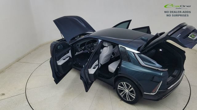 Used 2025 Cadillac Lyriq Luxury w/ LPO, Floor Liner Package RWD image 86