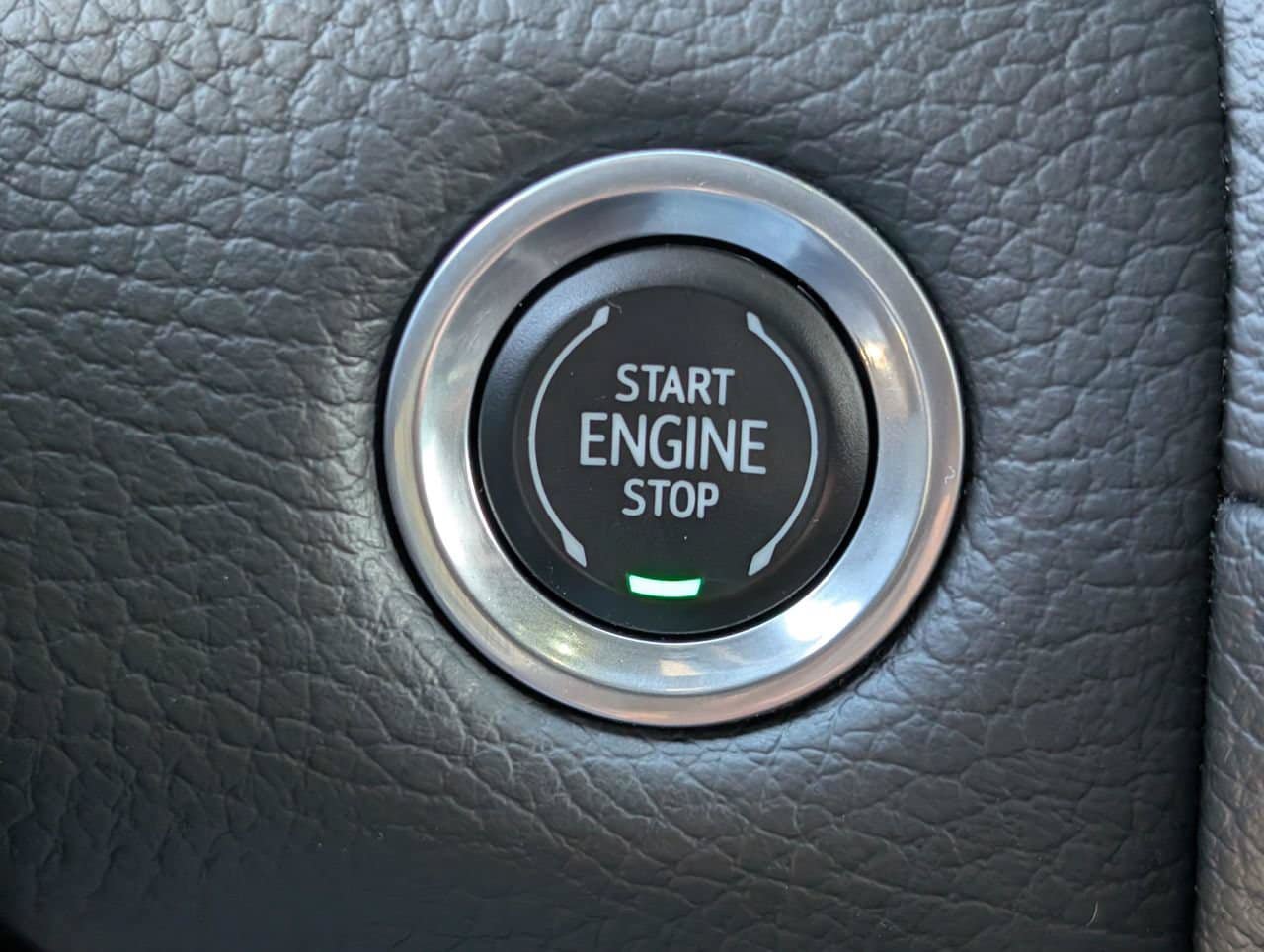 Used 2021 GMC Yukon Denali w/ Denali Premium Package AWD/4WD image 17