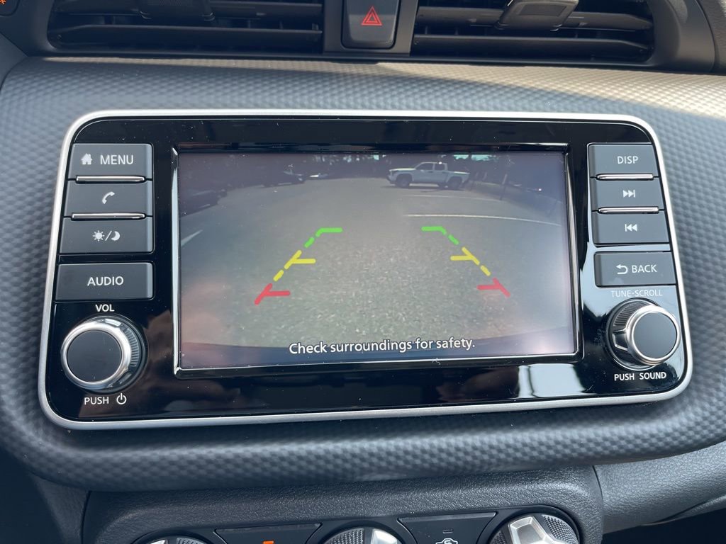 Certified 2025 Nissan Kicks Play S image 11