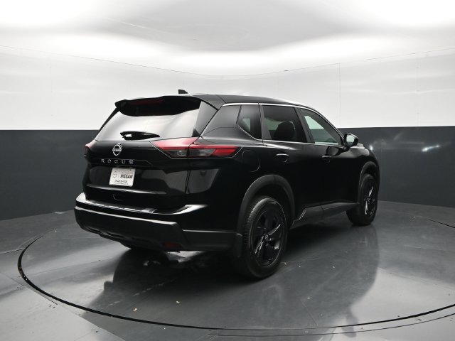 Certified 2026 Nissan Rogue SV FWD image 8