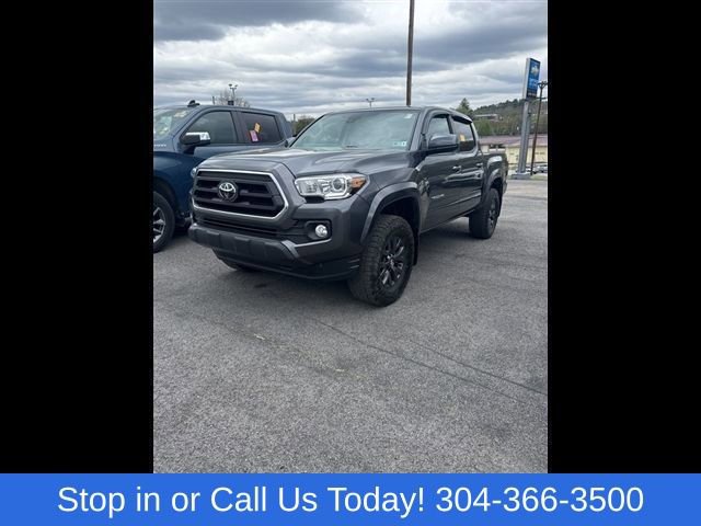 Used 2022 Toyota Tacoma SR5 AWD/4WD image 2