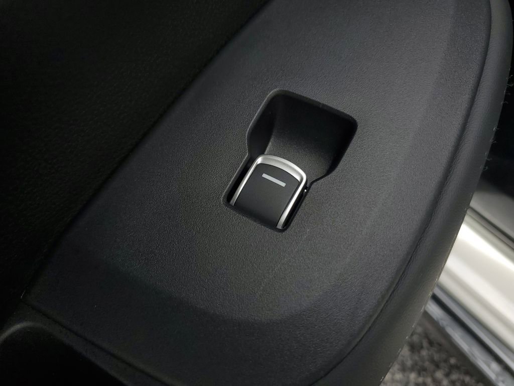 Certified 2025 Acura ADX FWD image 15