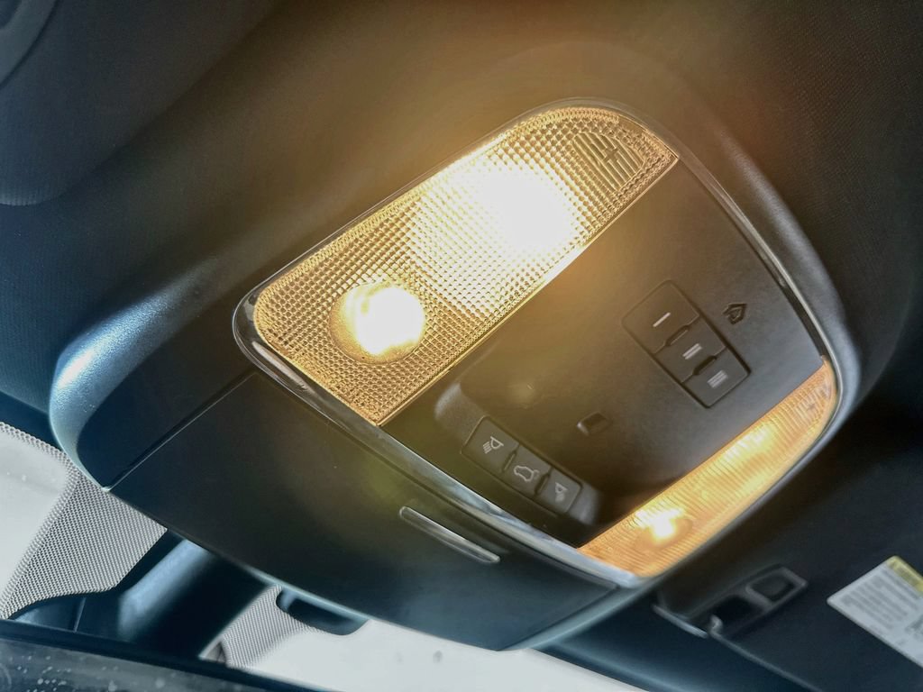 Used 2019 Jeep Grand Cherokee Altitude RWD image 34