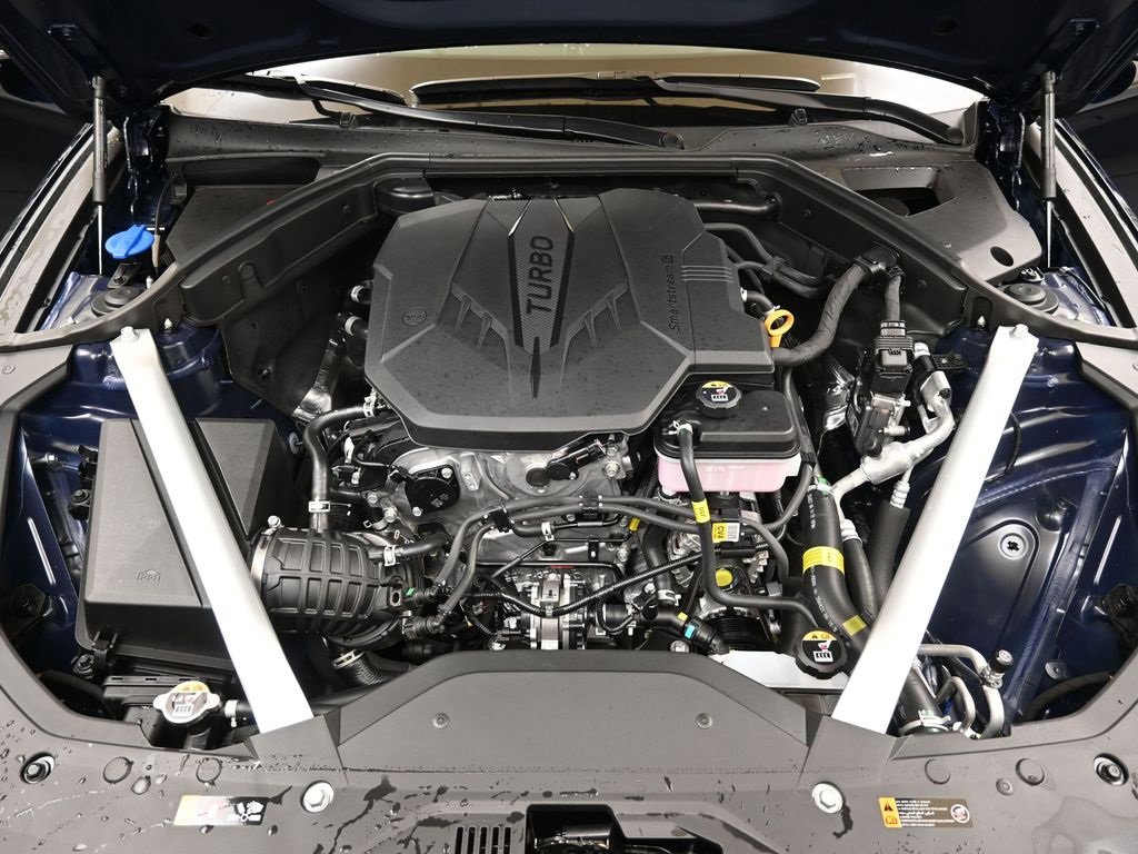 New 2026 Genesis G70 2.5T Prestige image 10