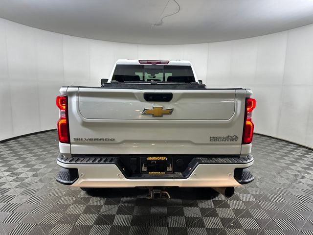 Used 2022 Chevrolet Silverado 2500 High Country w/ Z71 Off-Road Package image 4