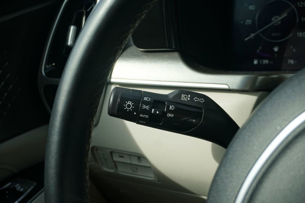 Used 2023 Kia Sorento SX image 18