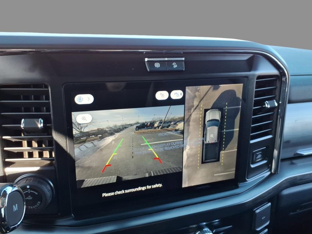 New 2026 Ford F250 Lariat w/ Black Appearance Package image 24