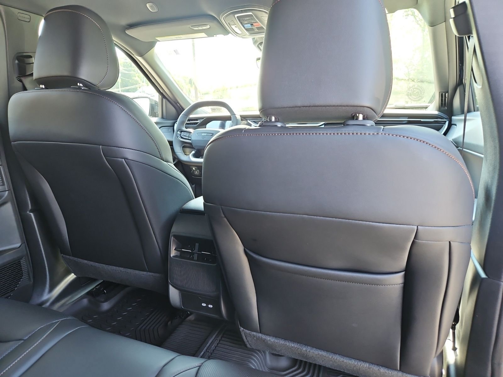 New 2026 Jeep Cherokee Limited AWD/4WD image 18
