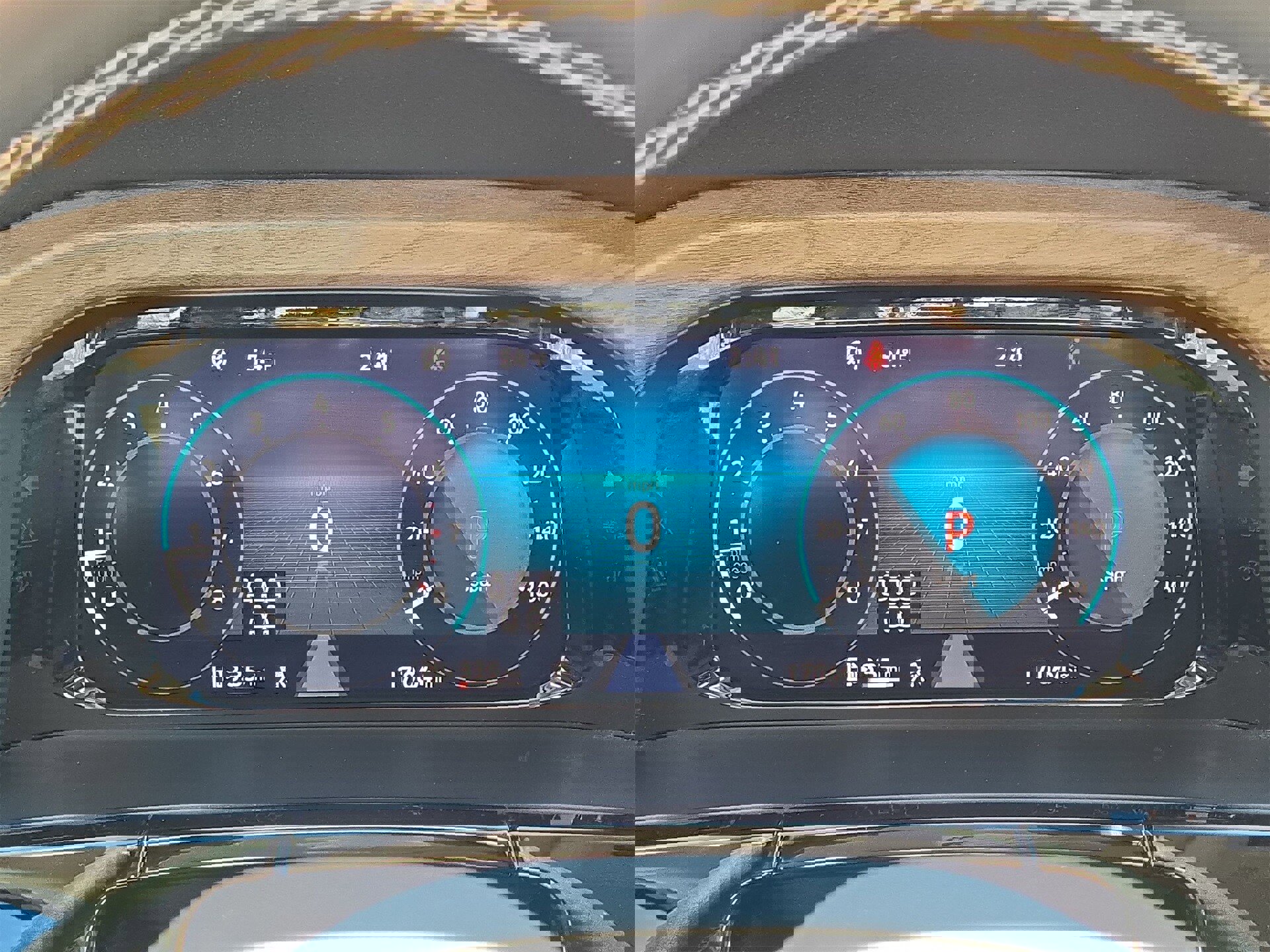 Used 2025 Volkswagen Atlas SE image 20