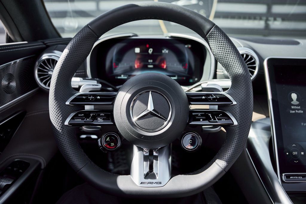 Used 2023 Mercedes-Benz SL 63 AMG 4MATIC image 47