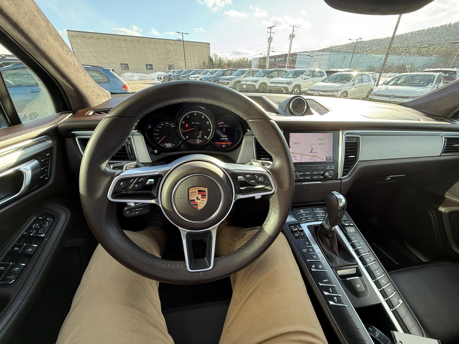 Used 2018 Porsche Macan Turbo image 12