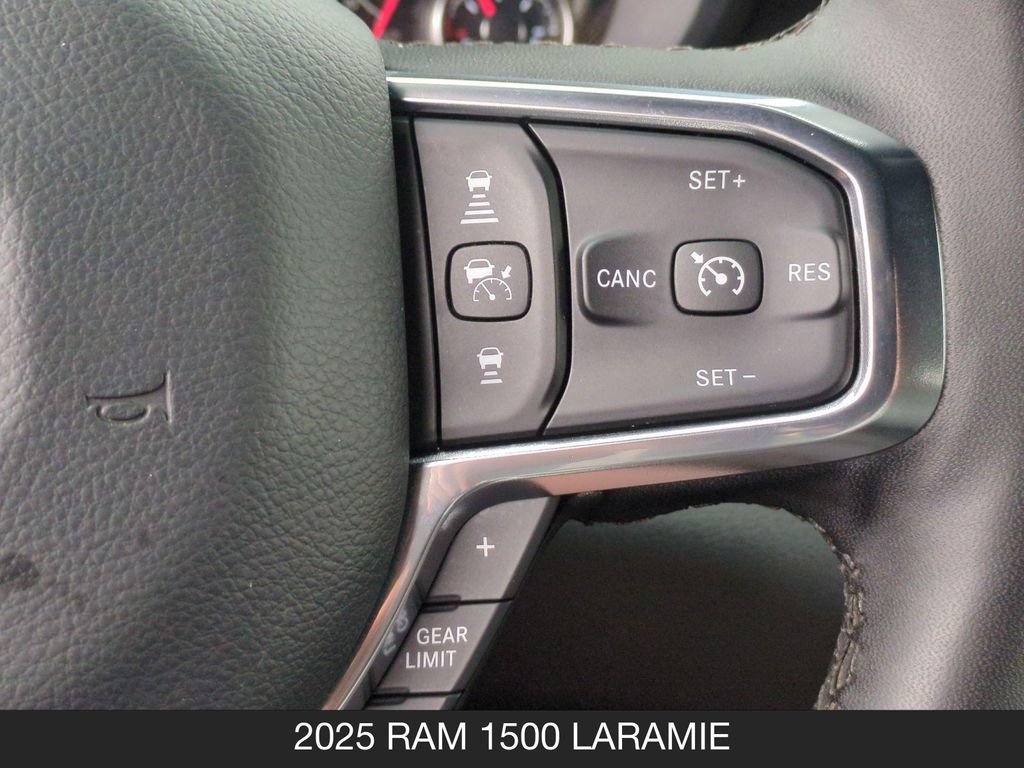 Used 2025 RAM 1500 Laramie AWD/4WD image 18