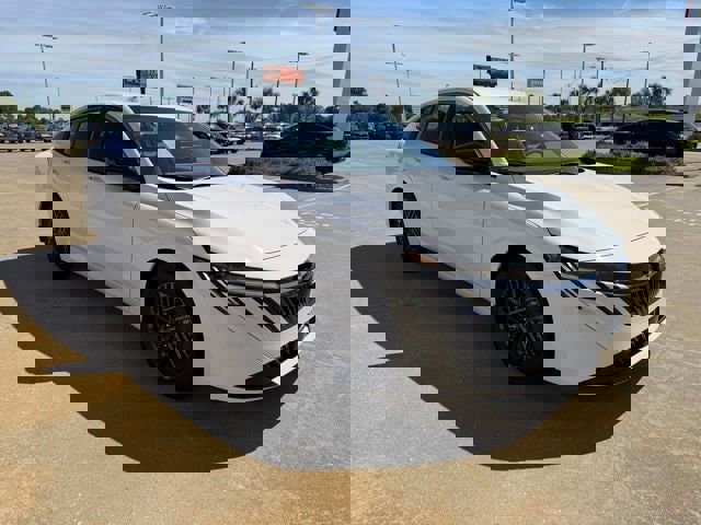 New 2026 Nissan Sentra SV image 7