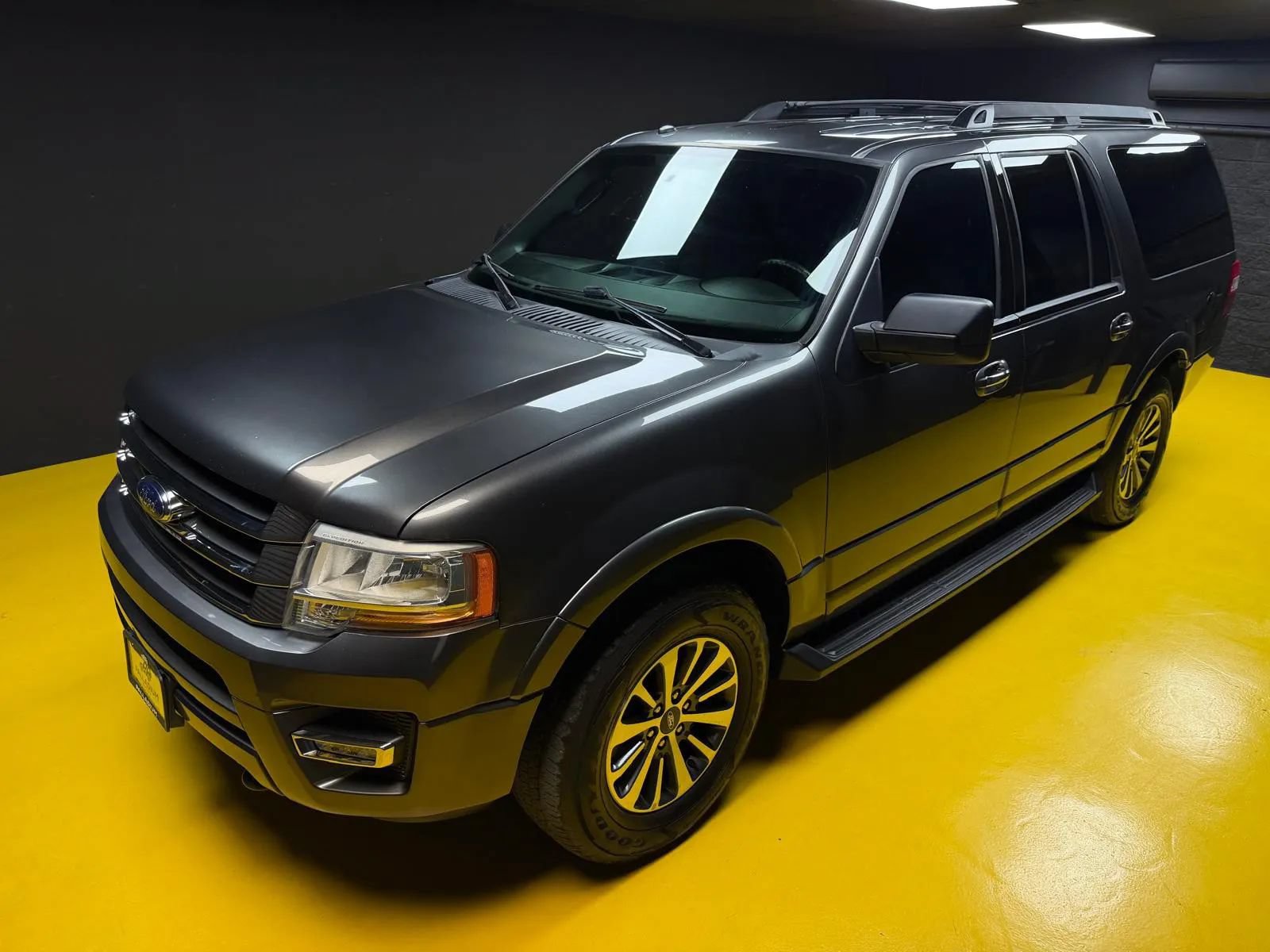 Used 2017 Ford Expedition EL XLT AWD/4WD image 42