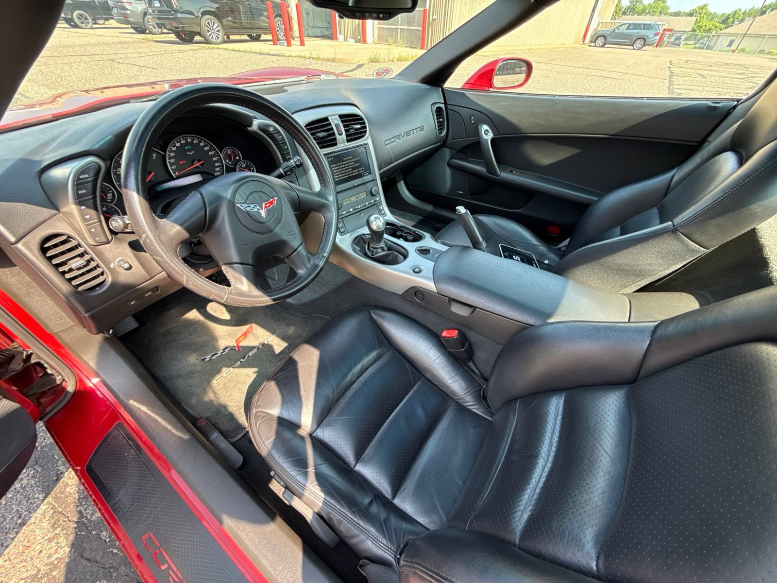 Used 2005 Chevrolet Corvette Coupe w/ Preferred Equipment Group RWD image 11