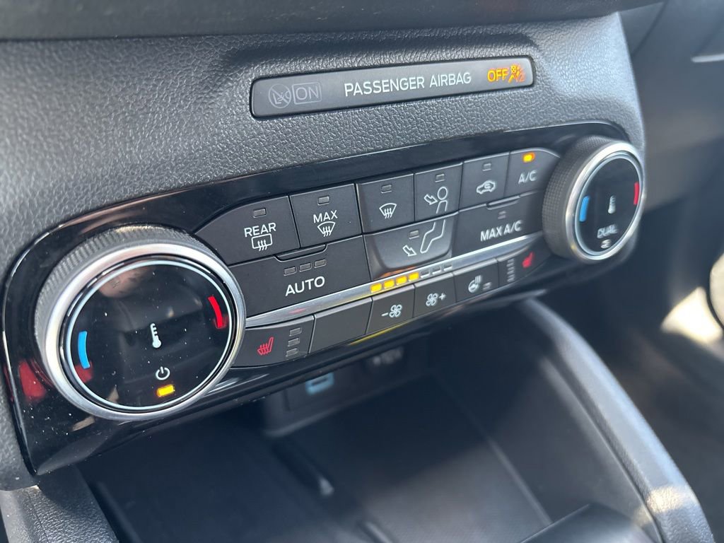 Used 2022 Ford Escape SEL w/ Technology Package FWD image 33