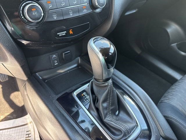 Used 2017 Nissan Rogue S w/ S Appearance Package AWD/4WD image 22