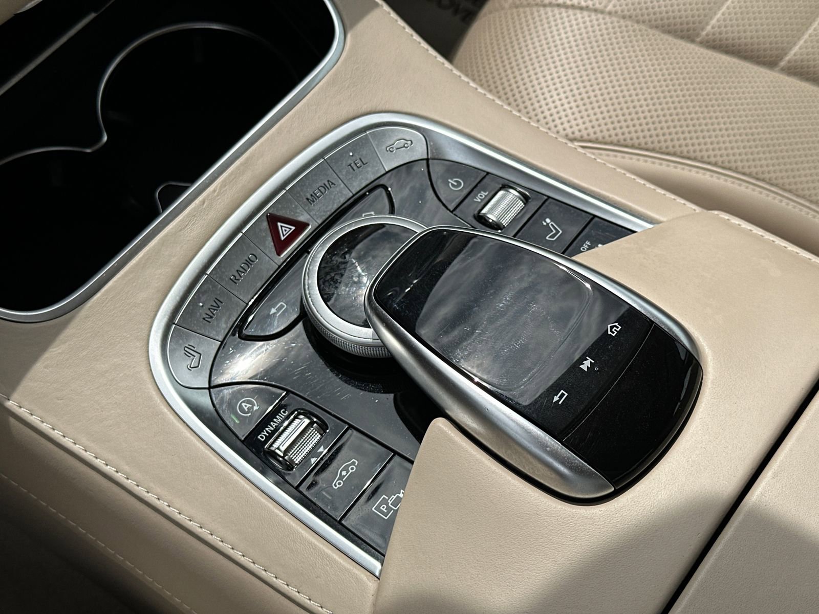 Used 2020 Mercedes-Benz S 560 4MATIC Sedan image 32