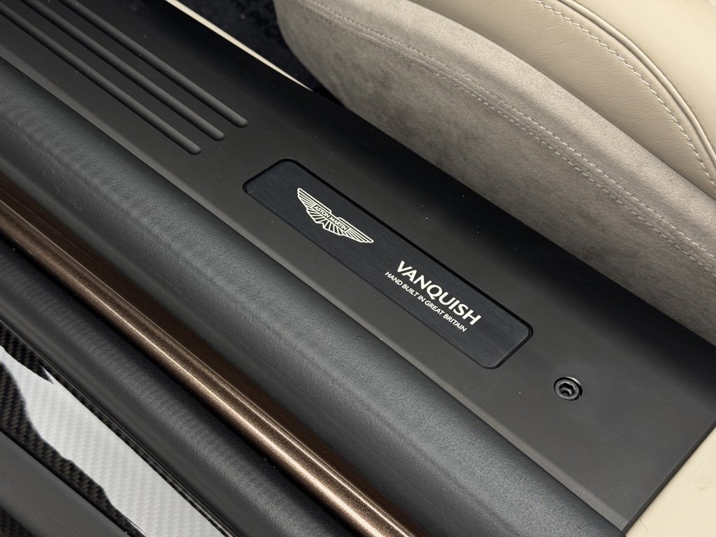 New 2026 Aston Martin Vanquish Convertible image 9