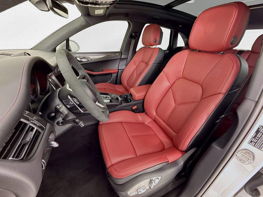 New 2026 Porsche Macan GTS AWD/4WD image 5